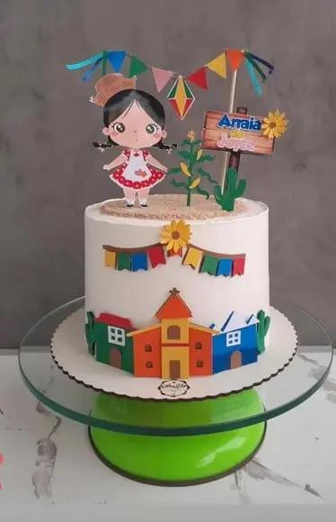 Arquivo de Corte Topo de Bolo Junino Menina Bandeirolas