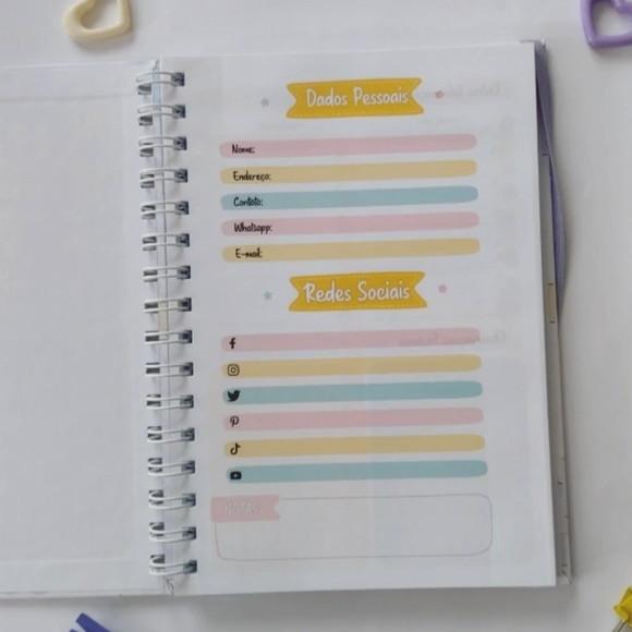 Caderno Diário de Leituras - Registro de Livros - Menina