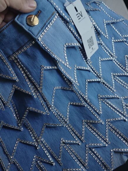 Saia Jeans Junina com Bandeirinhas ( Manta Bijou)