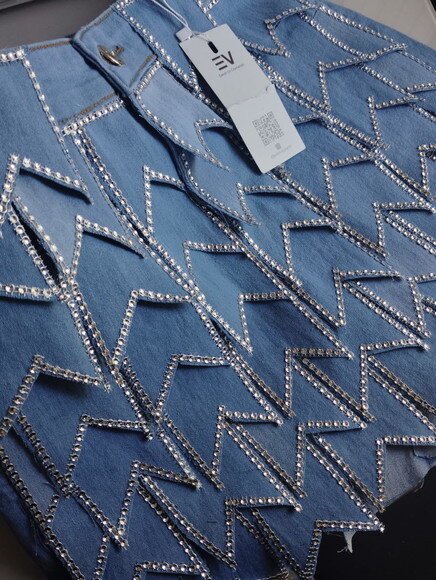 Saia Jeans Junina com Bandeirinhas ( Manta Bijou)