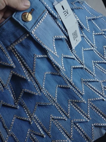 Saia Jeans Junina com Bandeirinhas ( Manta Bijou)