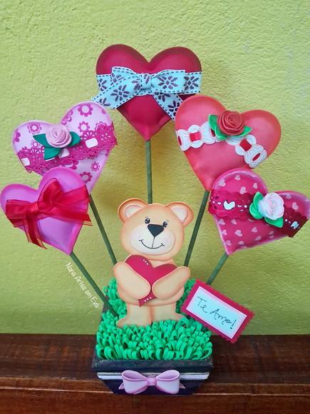 Vaso com Corações e Ursinho Presente de Dia das Mães