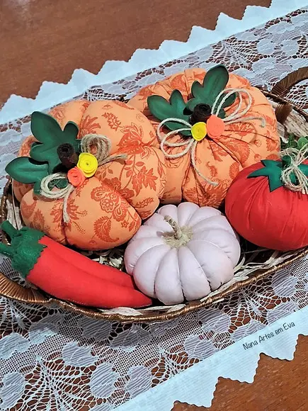 Abóboras Alho Tomate e Pimenta em Tecido Cesta de Decoração
