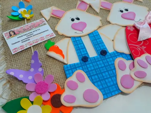 Enfeite de Porta para Páscoa Casal de Coelhos