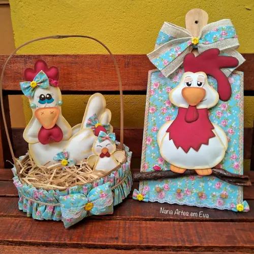 Kit Cesta Porta Ovos com Galinha e Tábua Porta Chaves com Ga