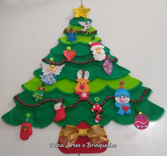 Árvore de Natal de parede em feltro