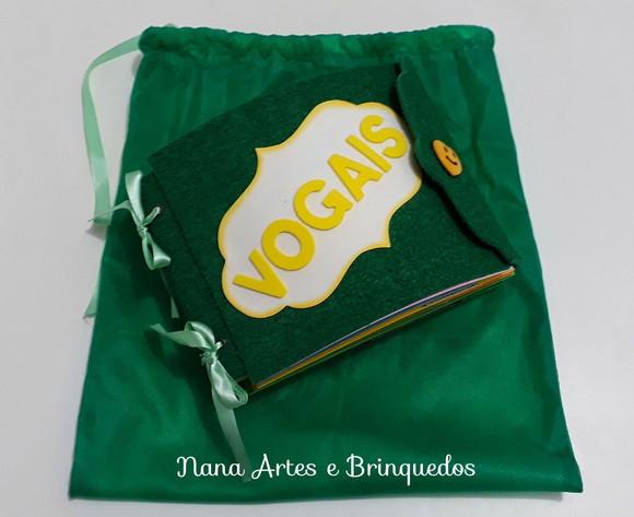 Livro Sensorial de Vogais