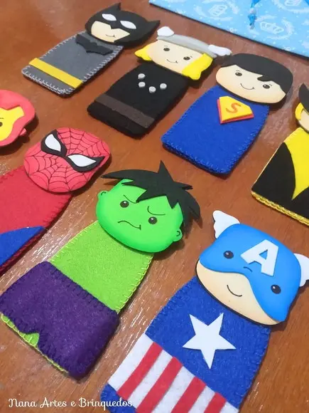 Dedoche dos Super Heróis Kit com 8 Dedoches