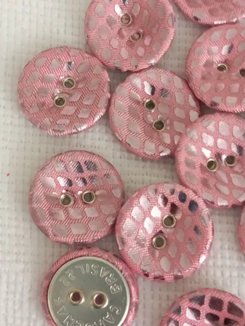 Botões  bacia 2 furos Forrado rosa