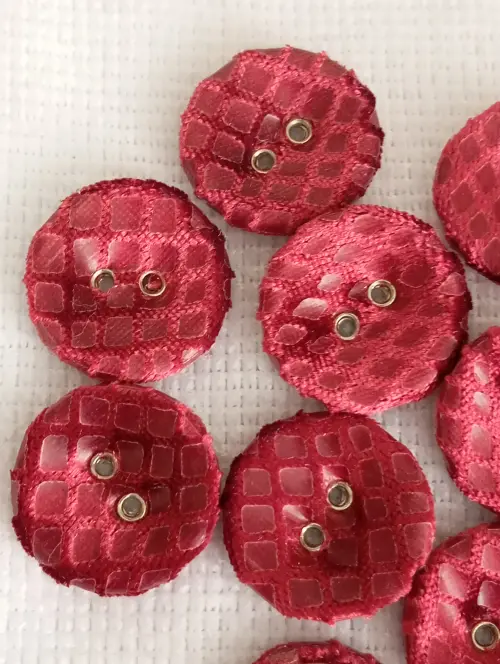 Botões  bacia 2 furos Forrado "vinho"