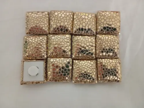 12 Botões quadrados 22m forrado