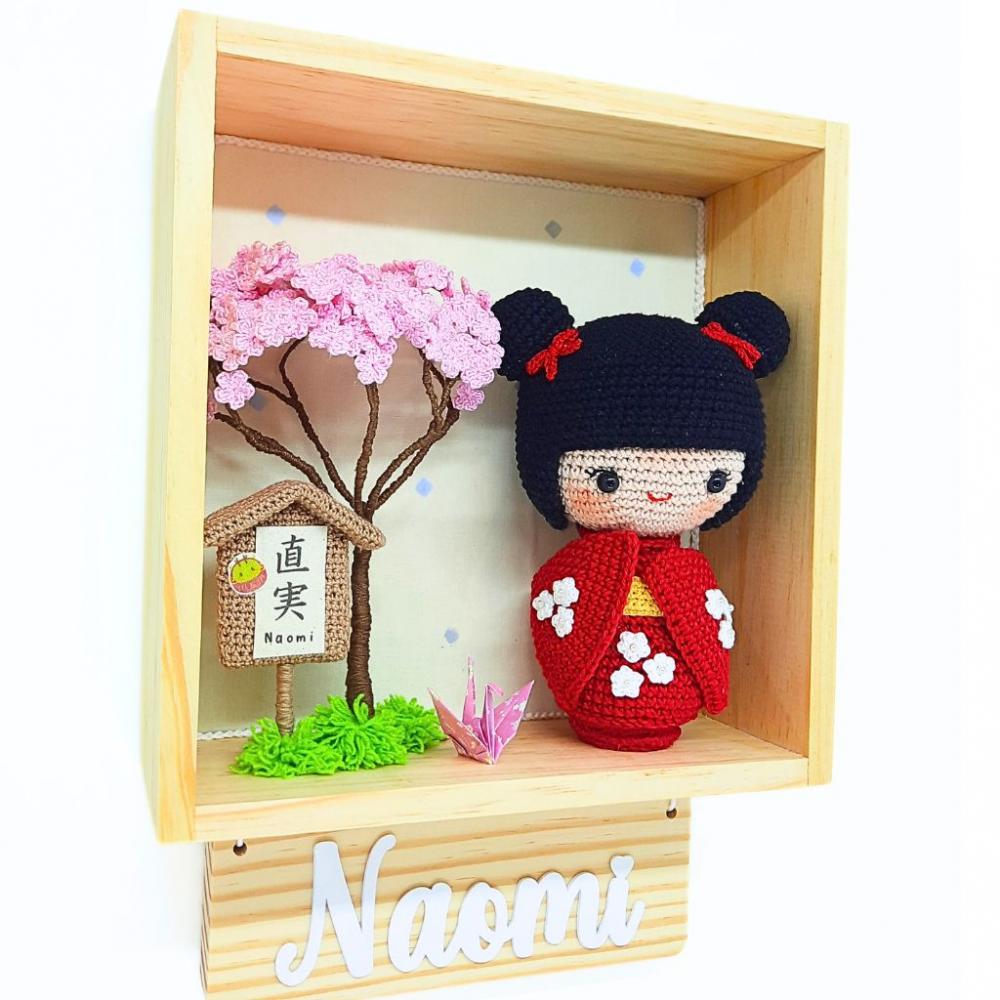 Enfeite porta maternidade oriental Kokeshi e sakurá