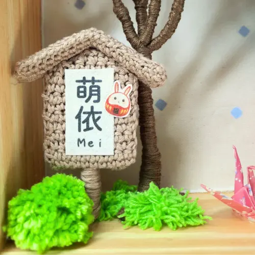 Enfeite porta maternidade oriental Kokeshi e sakurá