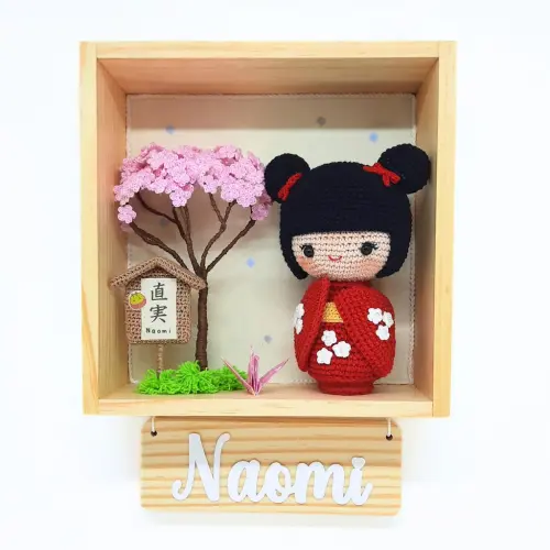 Enfeite porta maternidade oriental Kokeshi e sakurá