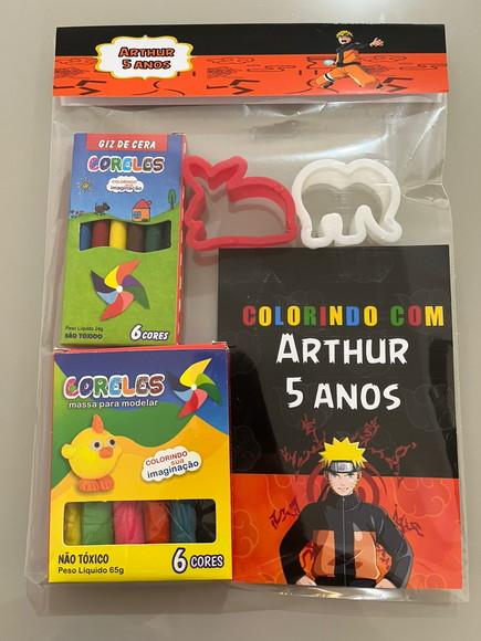 Kit para Colorir + Kit Massinha com Giz de Cera Naruto