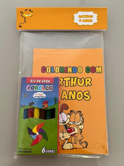 Kit para Colorir Revistinha com Giz de Cera Garfield