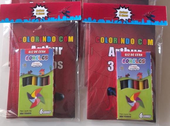 Kit para Colorir Revistinha com Giz de Cera Homem Aranha