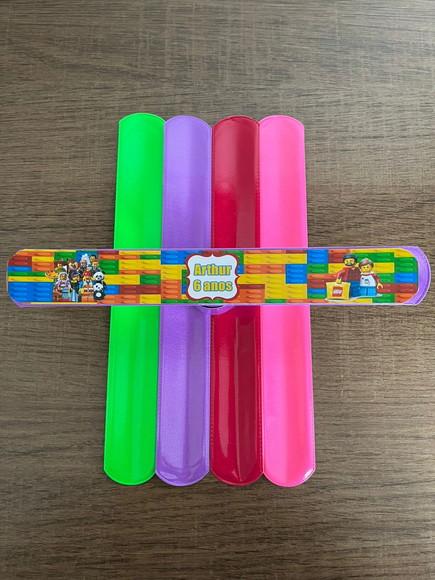 Pulseira Bate Enrola Personalizada Lego