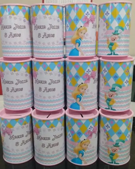Cofrinho Personalizado Alice no País das Maravilhas
