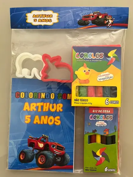 Kit para Colorir + Kit Massinha com Giz de Cera Blaze