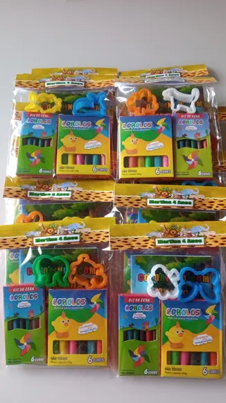 Kit para Colorir + Kit Massinha com Giz de Cera Safari