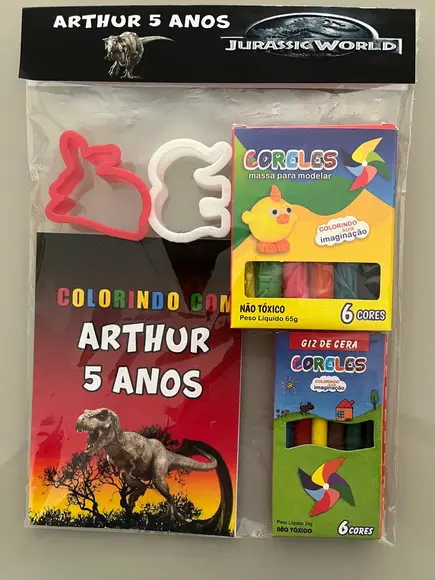 Kit para Colorir +kit Massinha c/ Giz de Cera Jurassic World
