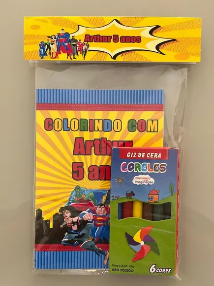 Kit para Colorir Revistinha com Giz de Cera Liga da Justiça