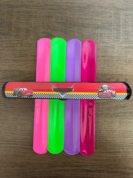 Pulseira Bate Enrola Personalizada Carros