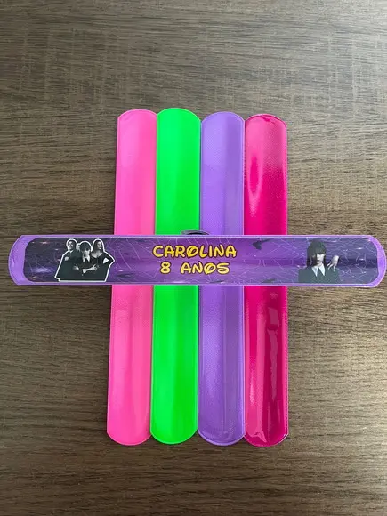 Pulseira Bate Enrola Personalizada Wandinha