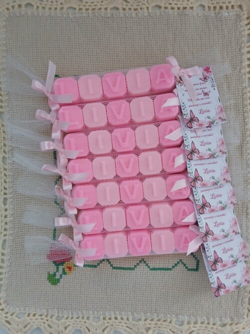 Lembrancinha nome de 5 letras em sabonete