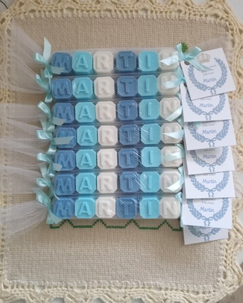 Lembrancinha nome de 6 letras em sabonete