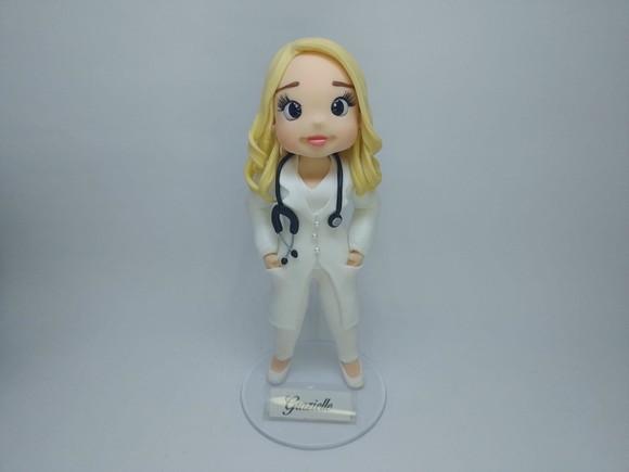 Bonequinha Personalizada em Biscuit - Enfermeira