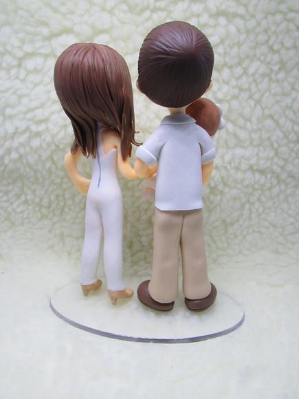 Casal com Bebê em Biscuit