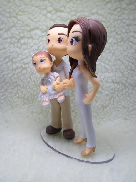 Casal com Bebê em Biscuit