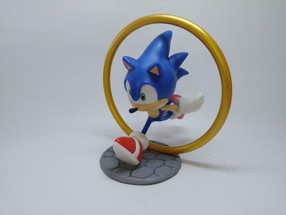 Sonic: Correndo + Argola (topo Biscuit)
