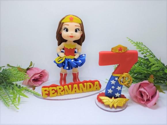 Topo Mulher Maravilha Personslizado + Vela (biscuit)