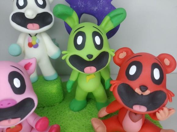 Topo Smilling Critters