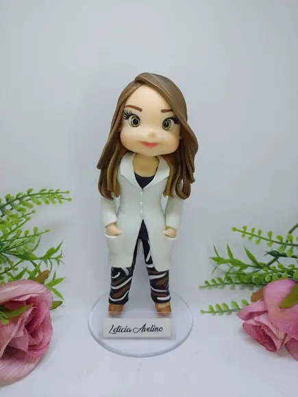 Bonequinha Personalizada em Biscuit - Médica
