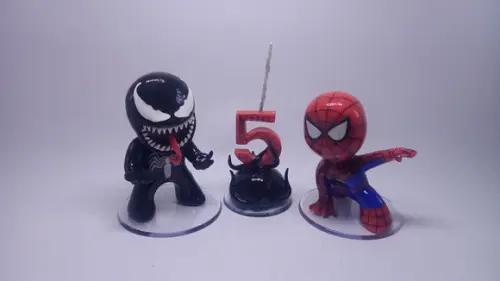 Topo de Bolo Venom e Homem Aranha (biscuit)