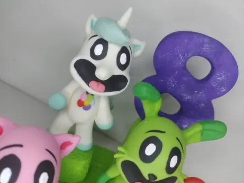 Topo Smilling Critters