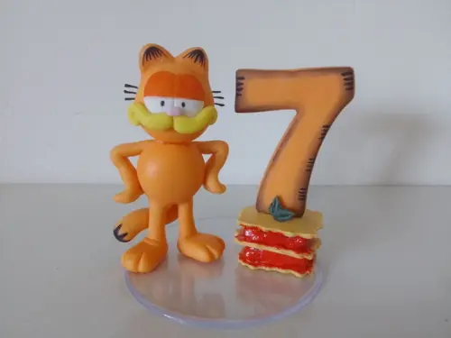 Vela Garfield - Biscuit