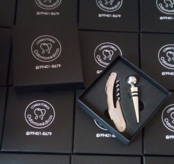 Kit Vinho Personalizado a Laser
