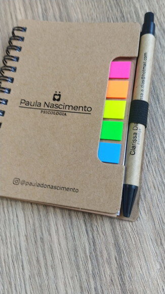 Bloco de Anotações com Caneta e Autoadesivos