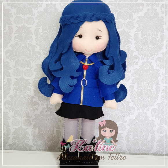Evie Descendentes - Boneca em feltro