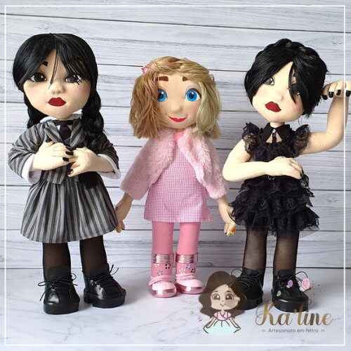 Kit Wandinha Addams em Tecido