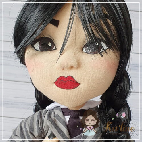 Wandinha Addams em Tecido - 1 Boneca