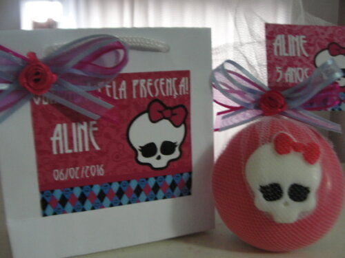 Lembrança Sabonete Monster High