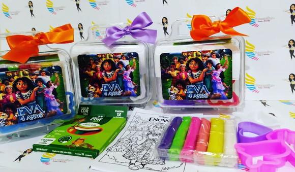 Kit Diversão na Maleta Acrílica Encanto