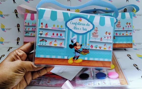 Kit Pintura/ Estojo de Colorir Minnie Confeiteira