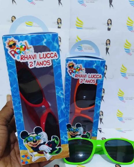 Óculos de Sol na Caixa Personalizada - Mickey Praia